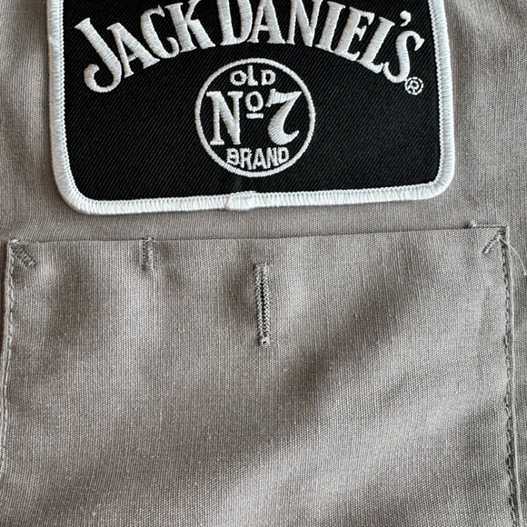 JACK DANIELS Old No 7 Whiskey
Embroidered PatchButton Up Size Medium - Picture 8 of 8